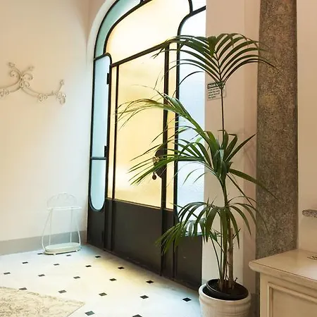 Апартаменты The Secret Garden Комо